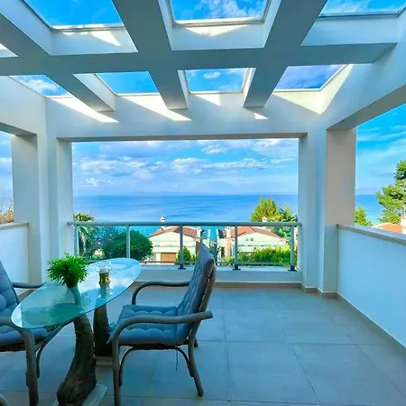 Villa Seaside Getaway Kriopigi
